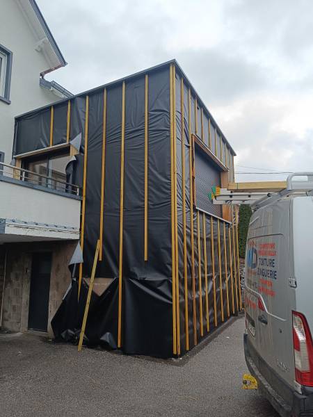 Extension et rénovation d’un pavillon à Remiremont : ajout de 20m² et aménagement d’atelier