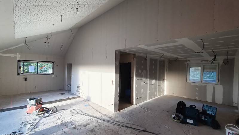 Pavillon Malzéville : Restructuration en 6 mois de 130m² avec réfection charpente et rénovation intérieure